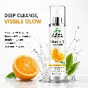 vitaminc-face-wash-100ml-04.webp