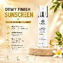 dewy-finish-sunscreeen-50ml-02.webp